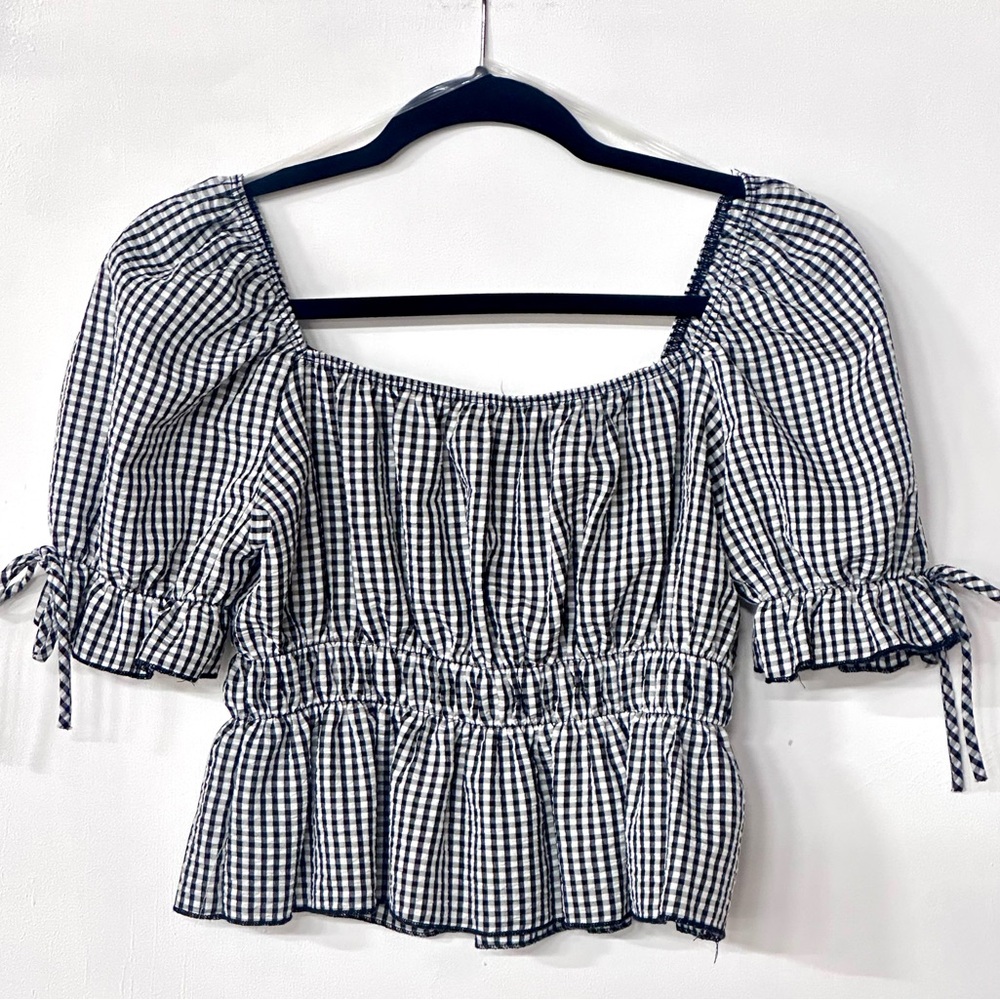 NWOT Black and White Wild Love Gingham Women's Peplum,‎ Puffy Sleeved Top Medium